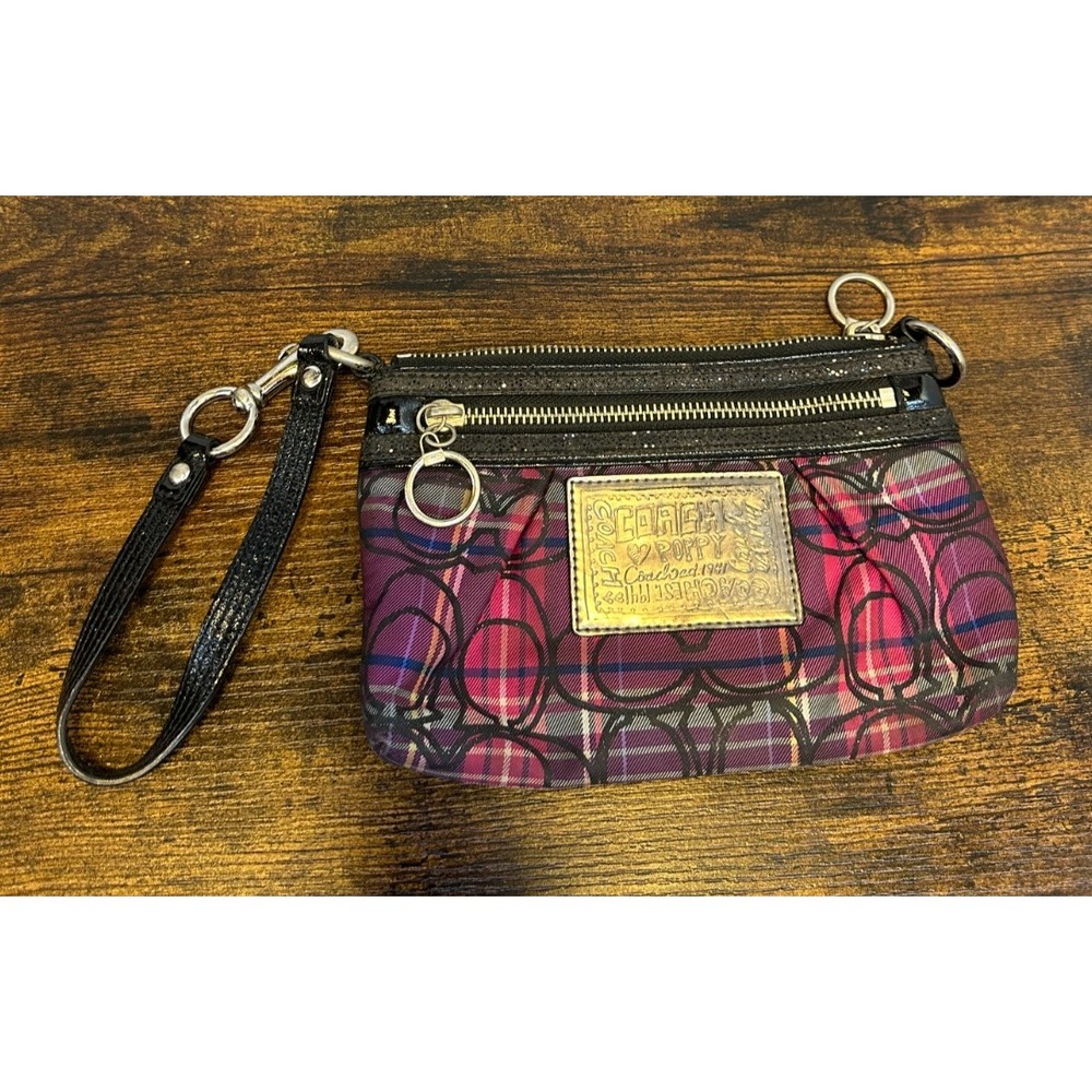 Coach Poppy Tartan Plaid Pleated Wristlet Pink Purple Black Patent Trim Small